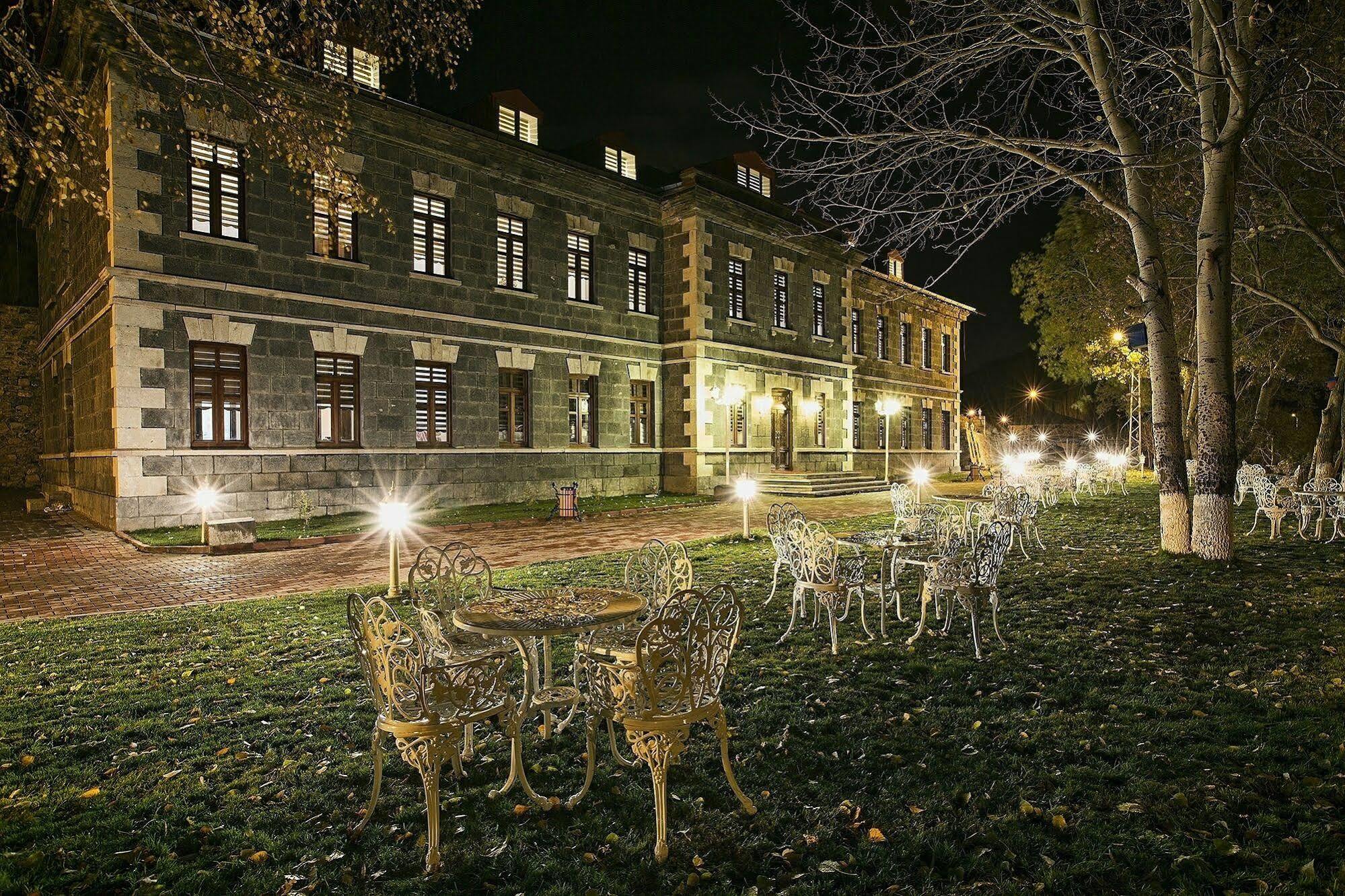 Hotel Katerina Sarayi 1877 Карс Екстер'єр фото